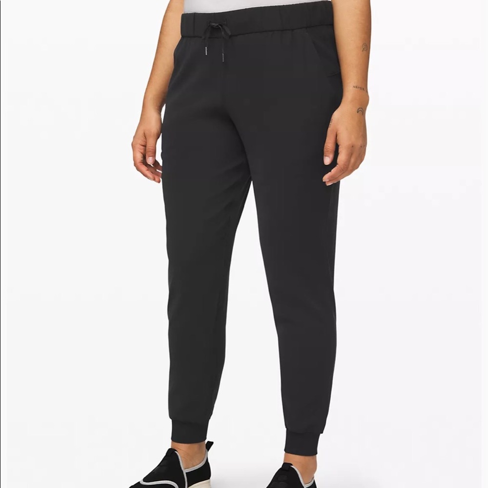 Lululemon 28” On The Fly Jogger Woven